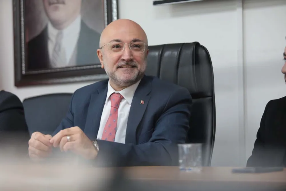 AK Parti Afyonkarahisar İl Başkanı Av. Turgay Şahin, 24 Kasım Öğretmenler Günü mesaji