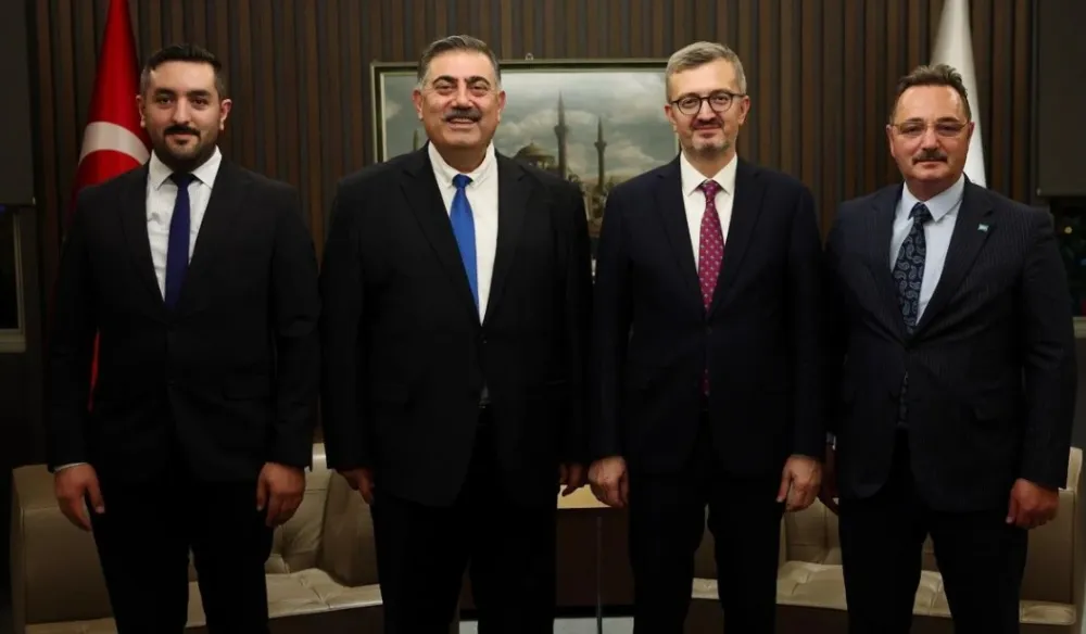 TİMBİR heyetinden İletişim Başkanı Burhanettin Duran