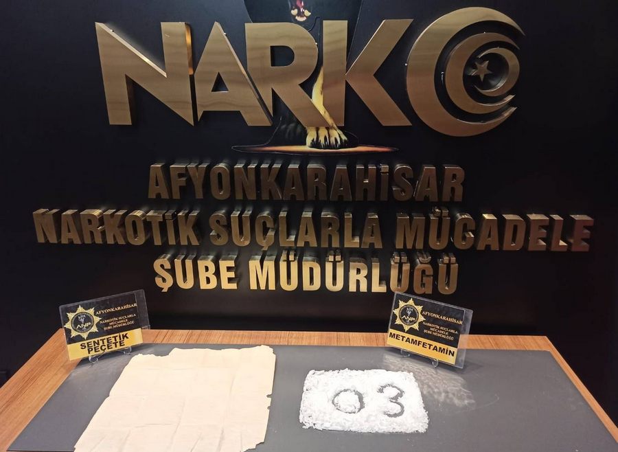 Zehir taciri 2 kişi gözaltına alındı