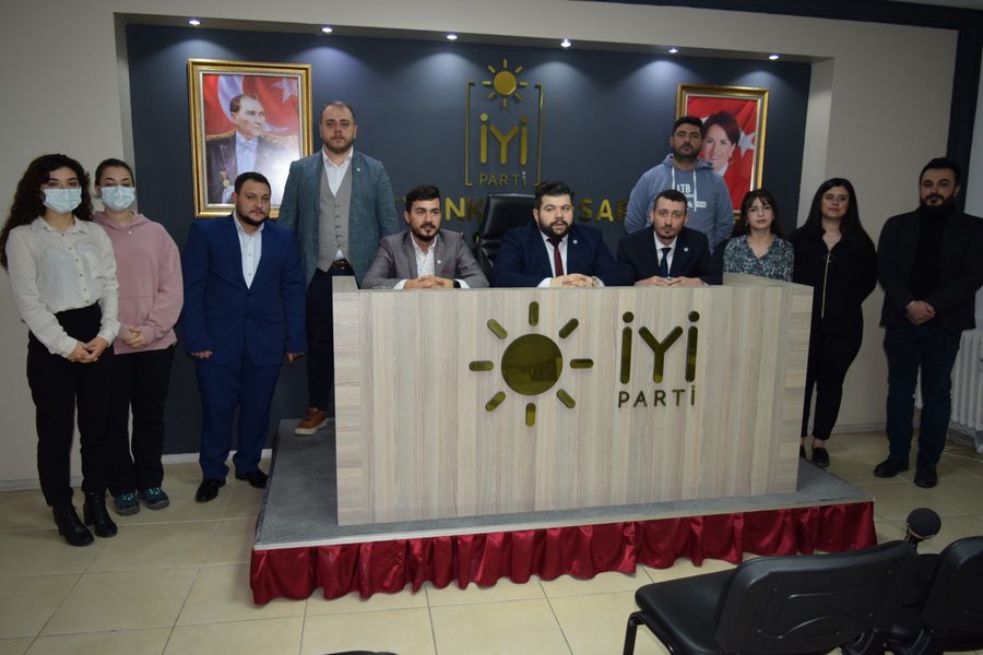 İyi Parti Gençlik Kolları Gökhan Toker ve ekibine emanet