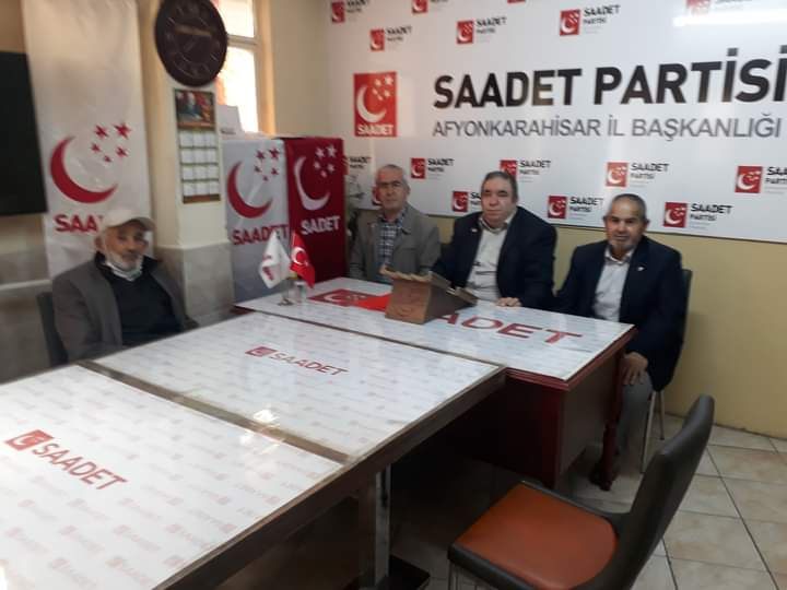 Akpınar; “Esnaf dükkanını açamıyor, kapatmak isterse kapatamıyor”